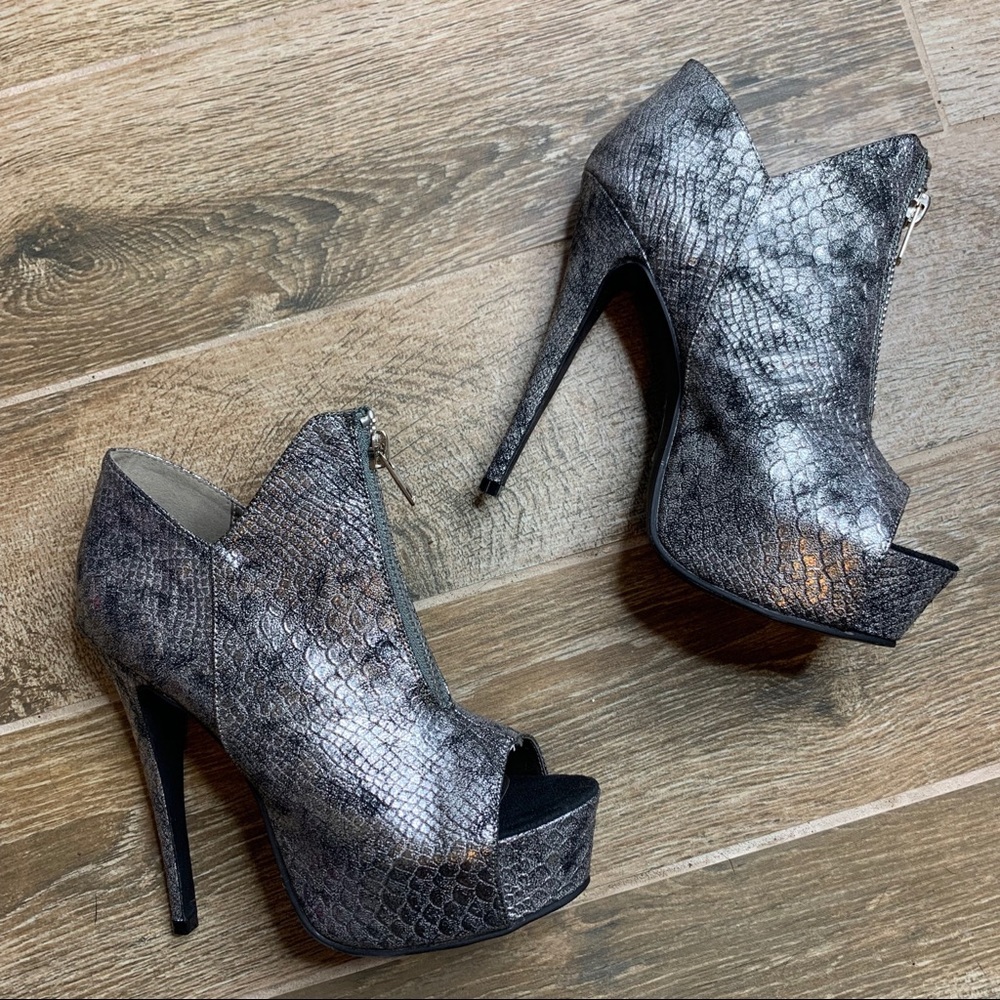 Michael Antonio silver ankle boot